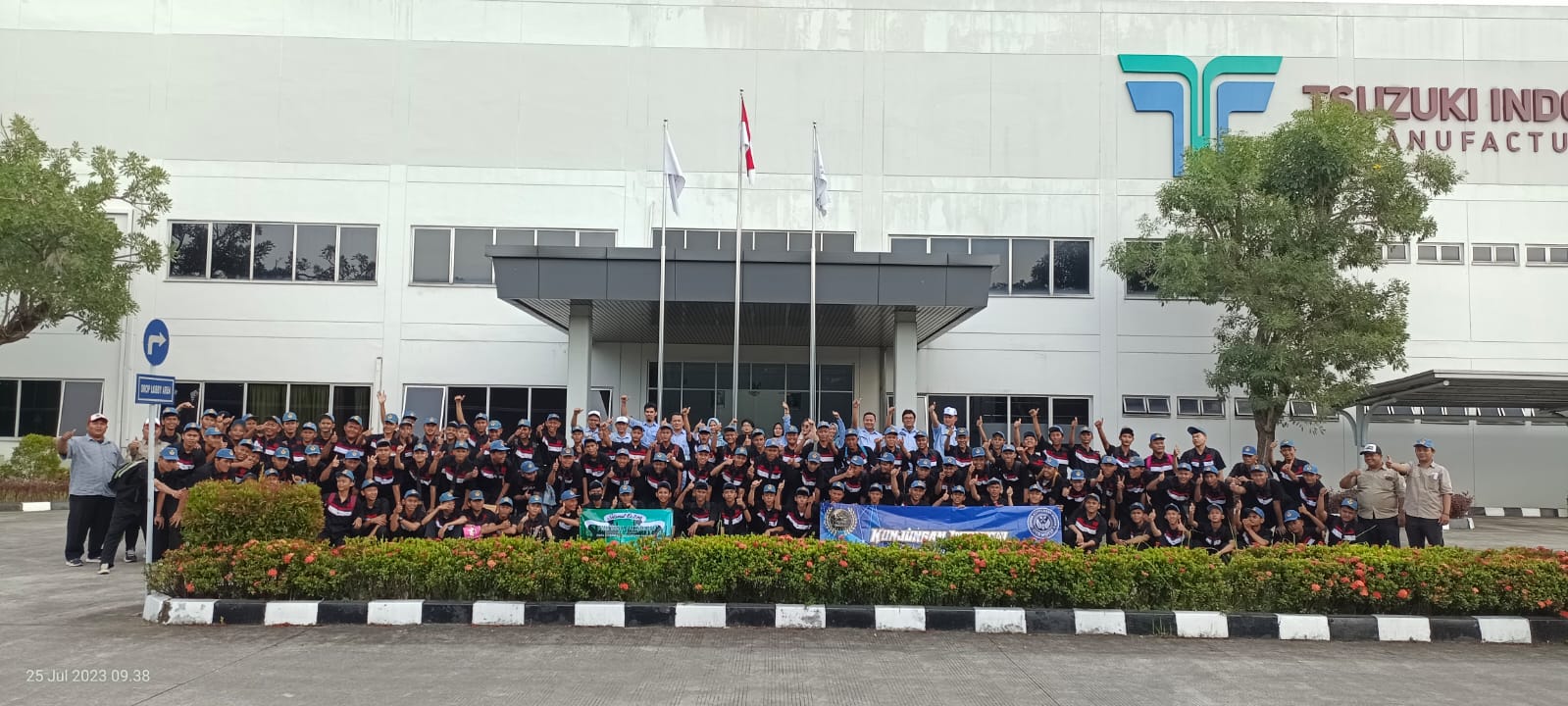 Kunjungan Industri Smk Tunas Teknologi Tsuzuki Manufacturing Indonesia